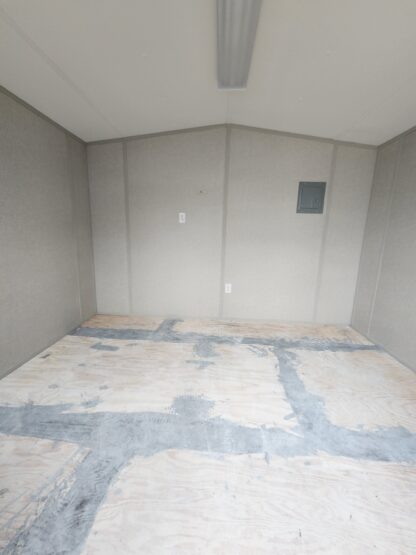 10 x 12 Lined Office - H204821 - Image 3