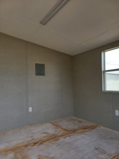 12 x 20 Lined Office-H204624 - H204624 - Image 3