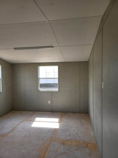 12 x 20 Lined Office-H204624 - H204624 - Image 5