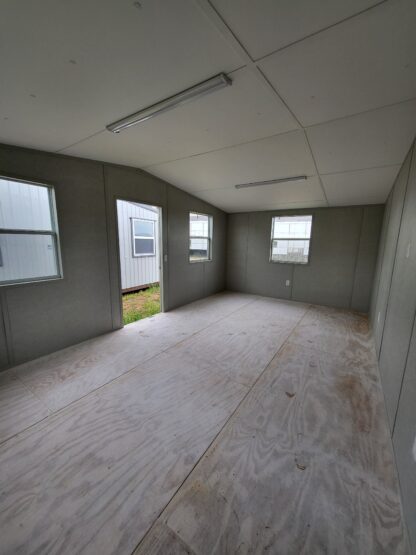12 x 20 Lined Deluxe Office - H204623 - Image 5