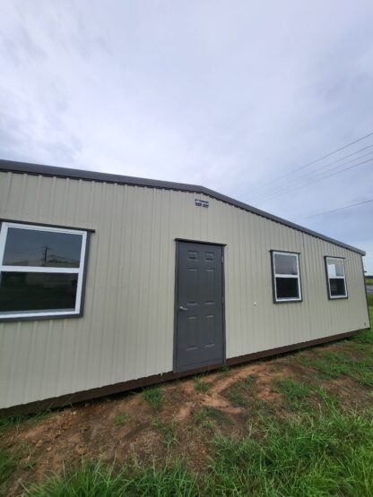 14 x 40 Lined Deluxe Building - H205330 - Image 13