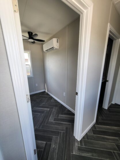 14 x 33 *MUST SEE* Custom Tiny Cabin with FULL KITCHEN! - H205483 - Image 19