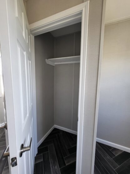 14 x 33 *MUST SEE* Custom Tiny Cabin with FULL KITCHEN! - H205483 - Image 21