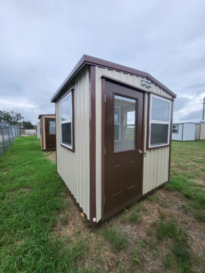 08 x 08 Guardhouse/Tiny Building Fully Lined with Electricity - H205285 - Image 2