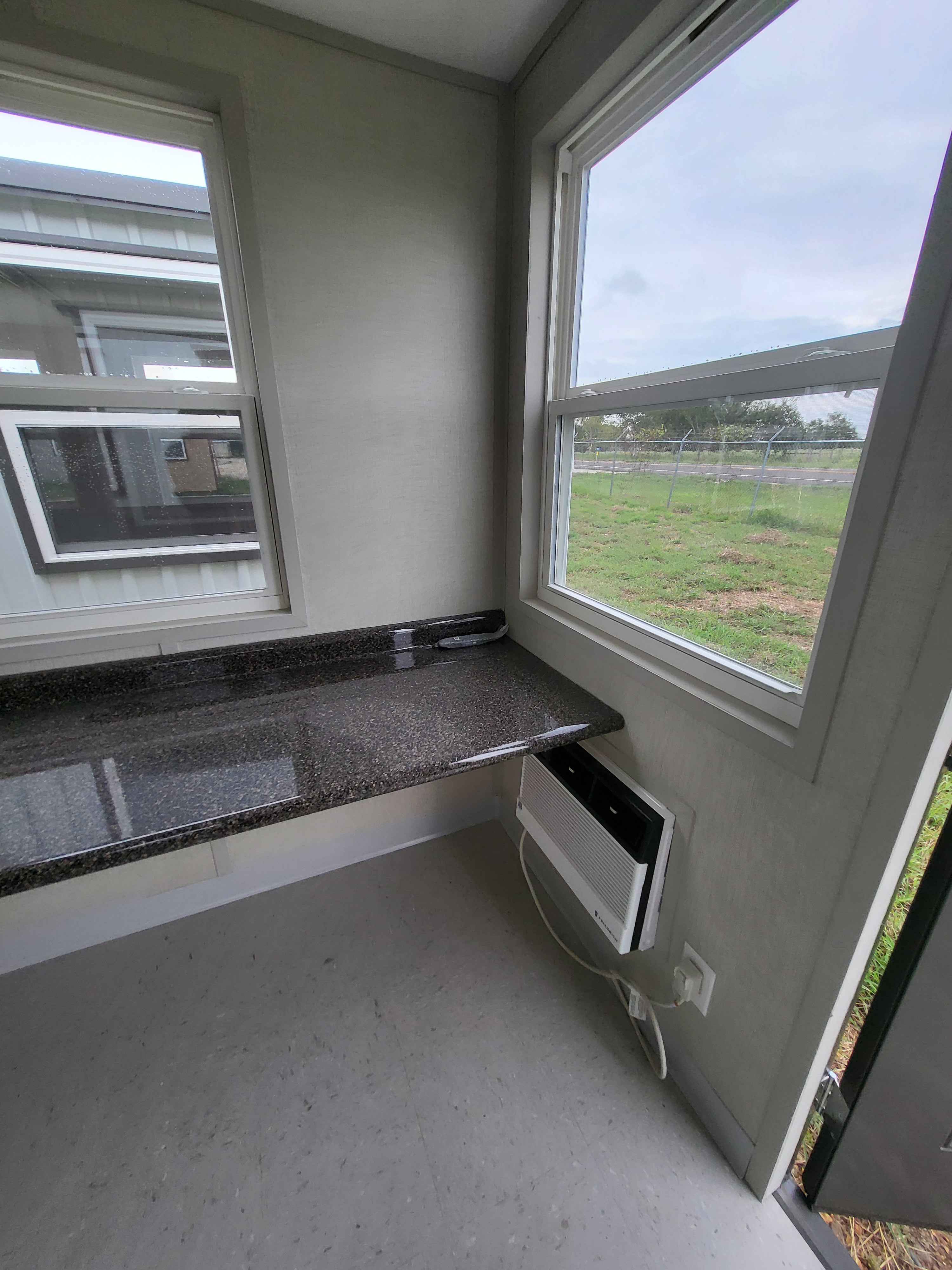 08 x 12 Guard House w/ Restroom - H205419