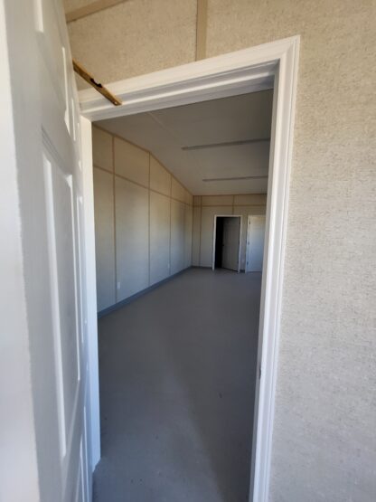 14 x 42 Lined Deluxe Multiple Room Office Building / ADU with Full Electrical - H204985 - Image 12