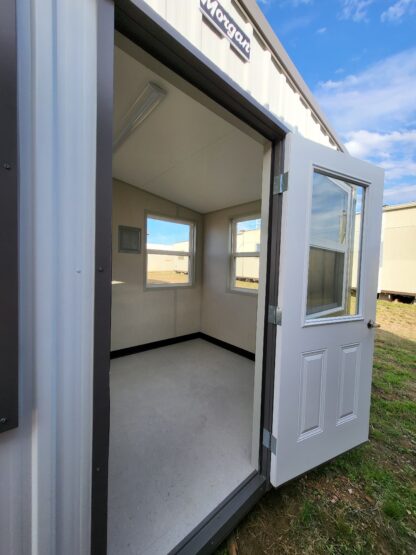 08 x 12 Guardhouse / Building with Electrical - H205865 - Image 4