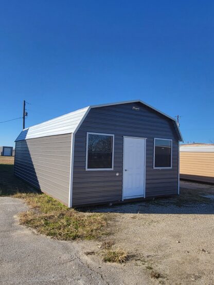 16 x 30 Deluxe Barn with Front Door and Windows - Image 2