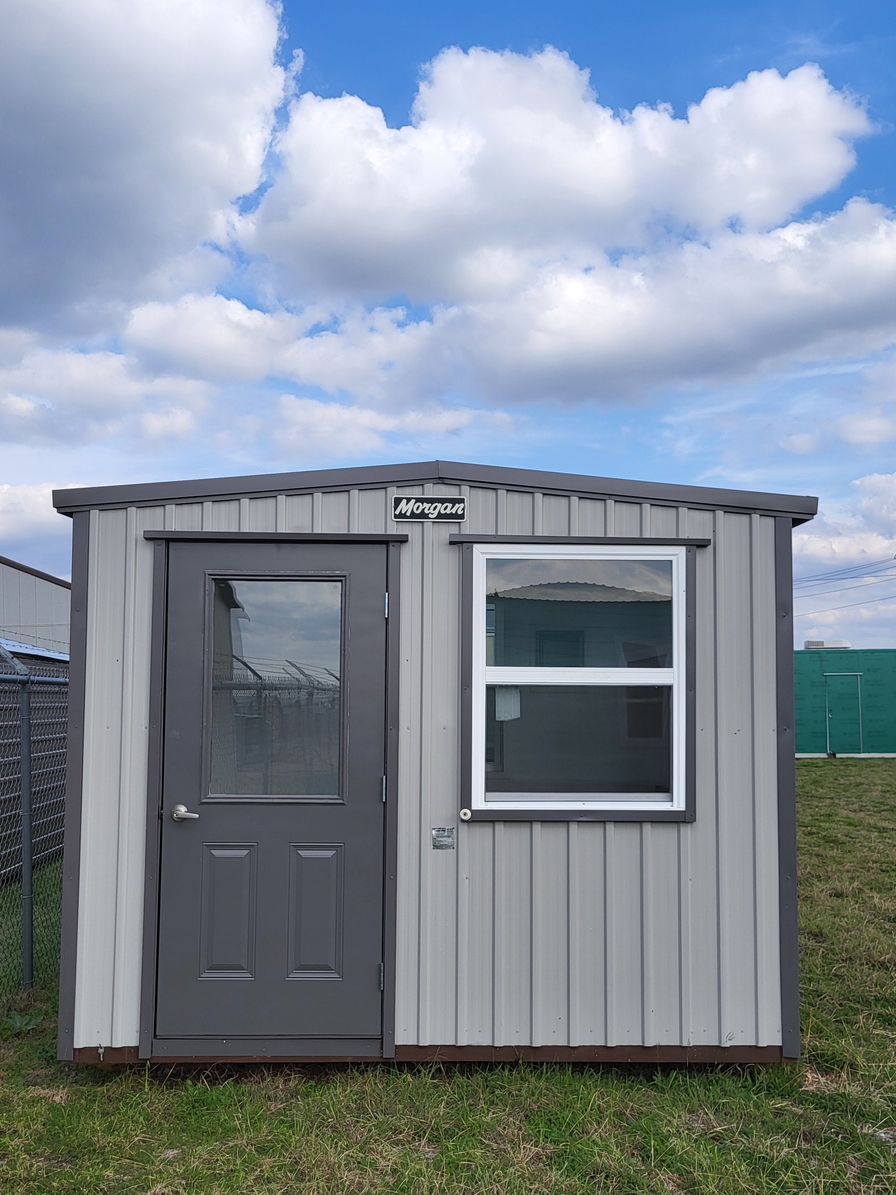 08 x 10 Guardhouse/Tiny Building with Electricity and Insulation - H205299