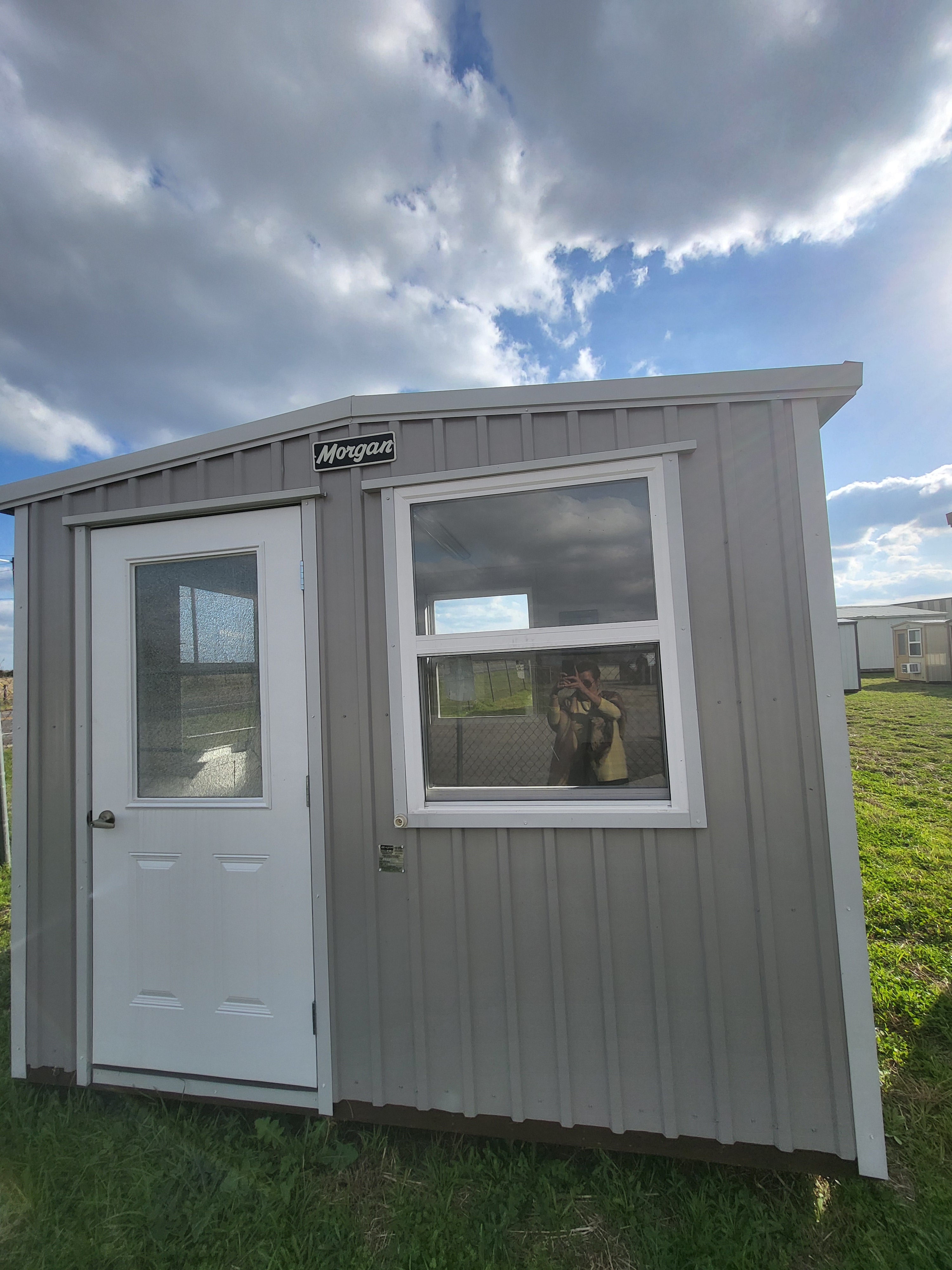 08 x 10 "Tiny Building/Guardhouse" Light Grey & White Steel - H205300