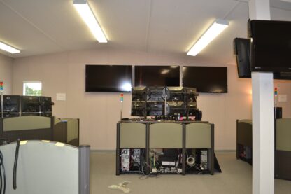 48 x 86 Office - Image 5