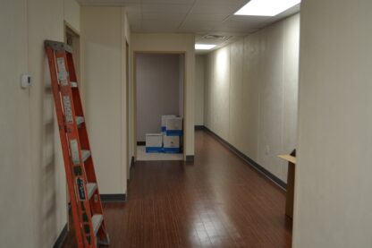 48 x 86 Office - Image 7