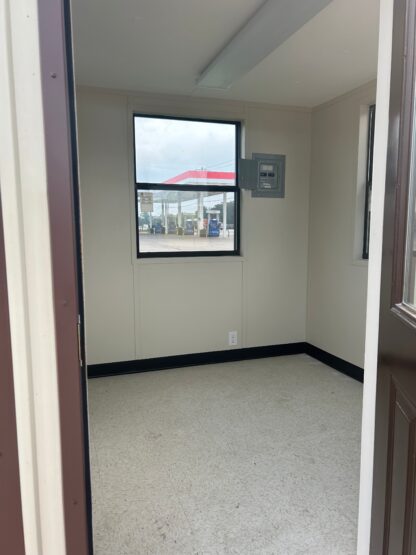 08 x 08 Guard House - H201803 - Image 2