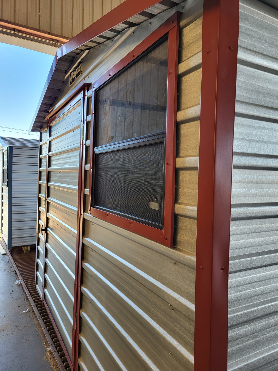 08 x 10 Deluxe Storage - H205785