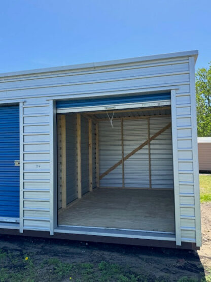 12 x 32 Self Storage (4 units) - H203923 - Image 3