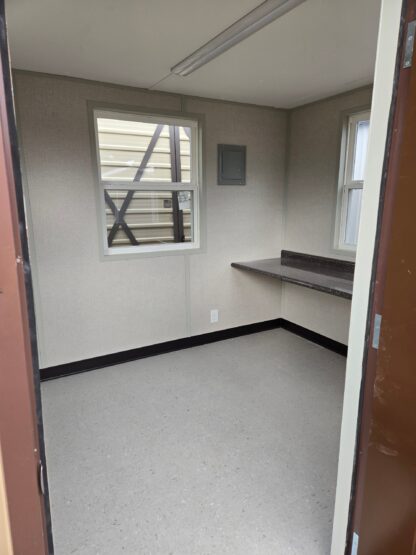 08 x 10 Guard House-H205301 - H205301 - Image 2