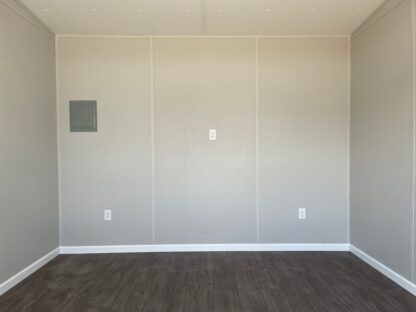 12 x 12 Lined Deluxe Office - H204667 - Image 2