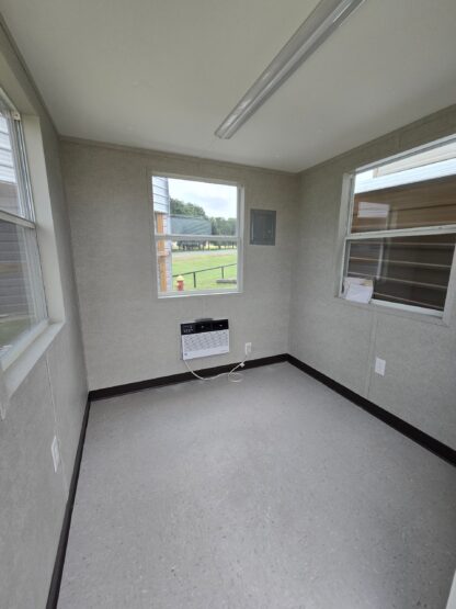 08 x 08 Guard House - H204843 - Image 2