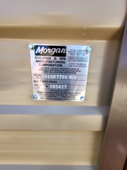 10 x 16 Peak Storage w/ Windows - H205427 - Image 3